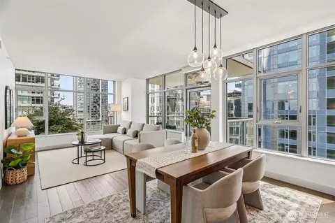 588 Bell St #1102, Seattle, WA 98121