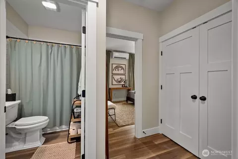 Entry Way - 445 E Compass St, Pacific Beach, WA 98571 photo 4 of 4