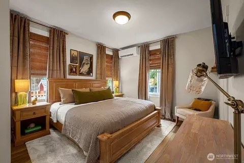 Bedroom - 445 E Compass St, Pacific Beach, WA 98571 photo 1 of 7