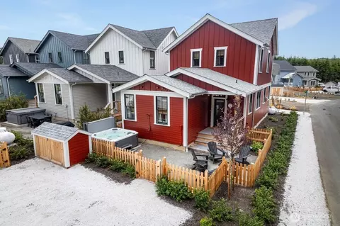 Exterior - 445 E Compass St, Pacific Beach, WA 98571 photo 4 of 4