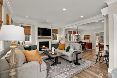 Living - 445 E Compass St, Pacific Beach, WA 98571 photo 1 of 3