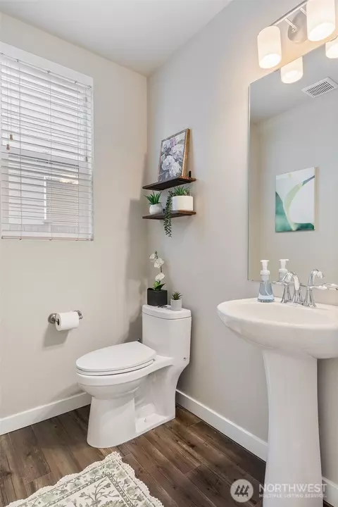 Bath - 3520 192nd Pl SE, Bothell, WA 98012 photo 1 of 4