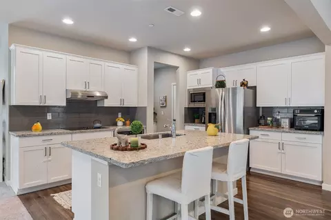 Kitchen - 3520 192nd Pl SE, Bothell, WA 98012 photo 3 of 4