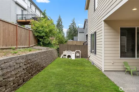 Exterior - 3520 192nd Pl SE, Bothell, WA 98012 photo 3 of 4