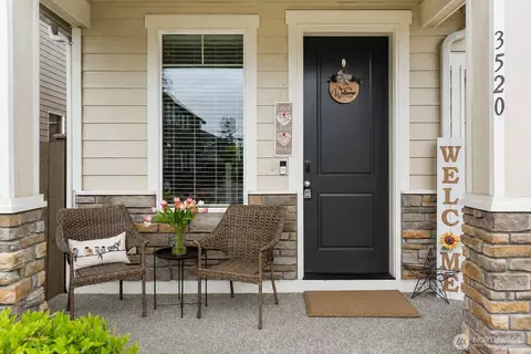 Exterior - 3520 192nd Pl SE, Bothell, WA 98012 photo 2 of 4