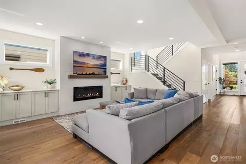 Other - 419 Rockefeller Ave, Everett, WA 98201 photo 1 of 7