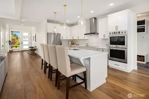 Kitchen - 419 Rockefeller Ave, Everett, WA 98201 photo 1 of 2