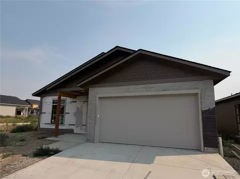 2514 5th St SE, East Wenatchee, WA 98802
