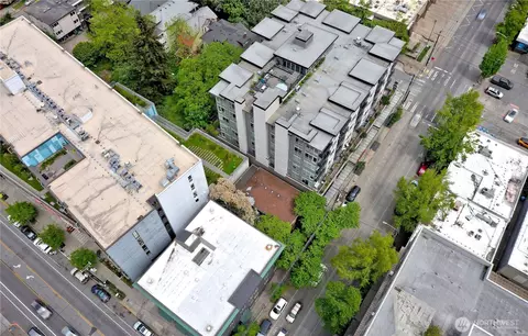 View/Area - 1210 E Pine St, Seattle, WA 98122 photo 2 of 4
