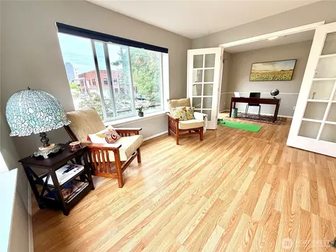 712 E Denny Way #401, Seattle, WA 98122
