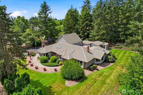 23826 SE 225th St, Maple Valley, WA 98038