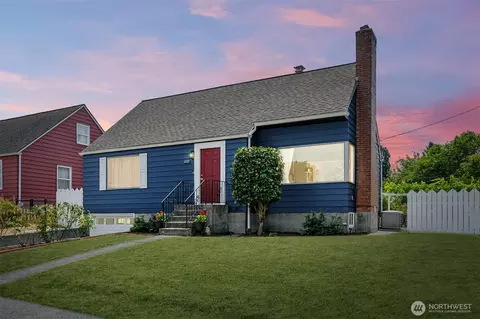 1217 S Charlestown St, Seattle, WA 98108