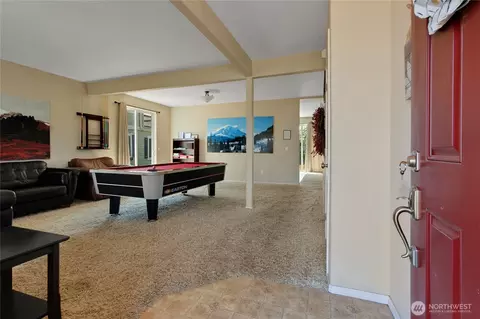 Entry Way - 3266 Phillips Ave, Enumclaw, WA 98022 photo 1 of 1