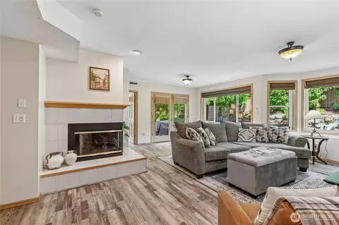 Living - 14909 16th Ave SE, Mill Creek, WA 98012 photo 4 of 4