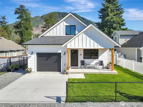 716 Givens Ave, Darrington, WA 98241