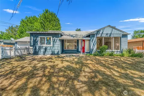 845 N Devon Ave, East Wenatchee, WA 98802