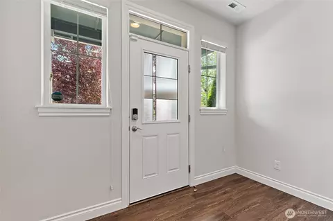 Entry Way - 8442 NE 203rd Pl, Bothell, WA 98011 photo 1 of 3