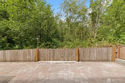Exterior - 8442 NE 203rd Pl, Bothell, WA 98011 photo 5 of 6