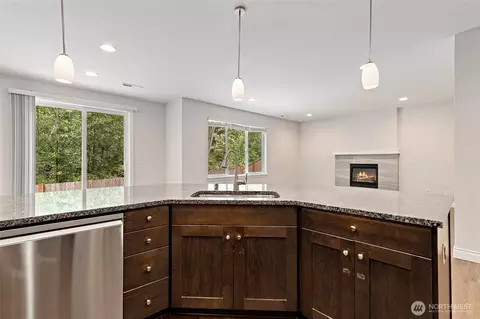 Kitchen - 8442 NE 203rd Pl, Bothell, WA 98011 photo 6 of 6