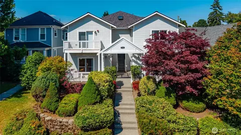 Exterior - 3426 Oakes Ave, Everett, WA 98201 photo 2 of 5