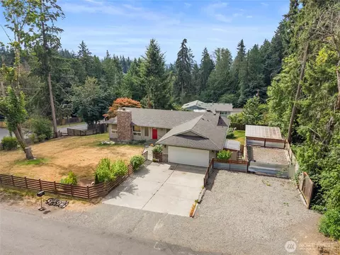 9320 31 St E, Edgewood, WA 98371