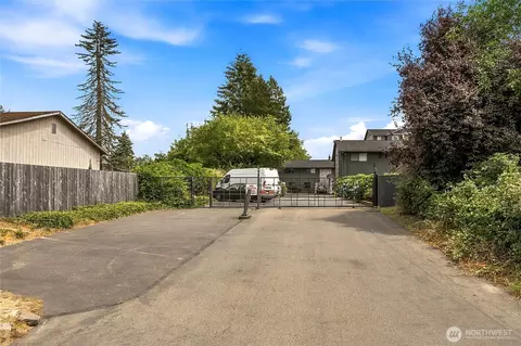 1040 S 320th St #36, Federal Way, WA 98003