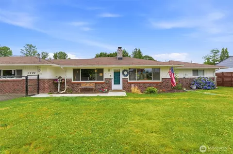 3707 128th St E, Tacoma, WA 98446