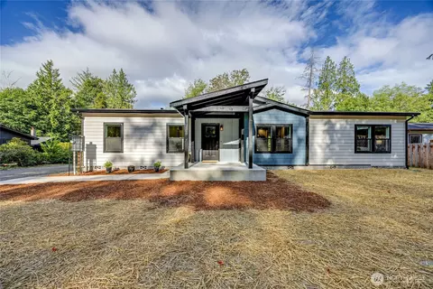 21351 Howard Ave, Kingston, WA 98346