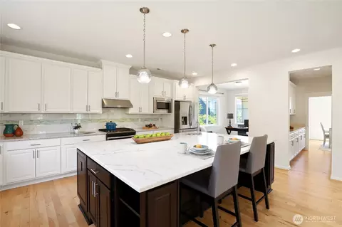 Kitchen - 10922 NE 194th Dr, Bothell, WA 98011 photo 1 of 4