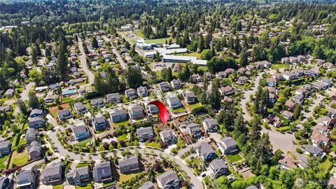 View/Area - 10922 NE 194th Dr, Bothell, WA 98011 photo 3 of 4