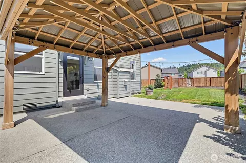 Exterior - 903 Colorossi Cir NW, Orting, WA 98360 photo 2 of 7