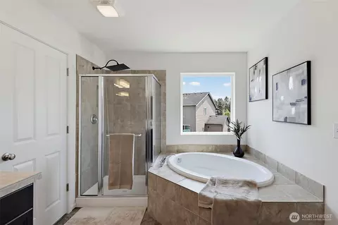 Bath - 903 Colorossi Cir NW, Orting, WA 98360 photo 3 of 6