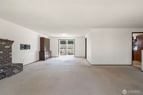 Living - 310 Libby St, Sequim, WA 98382 photo 2 of 9