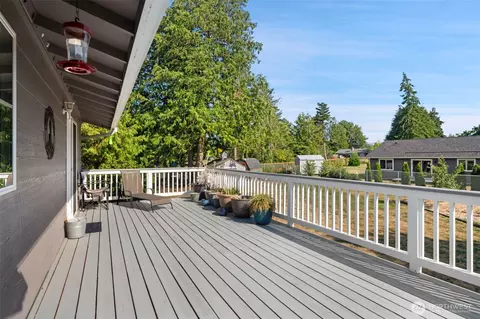 Exterior - 310 Libby St, Sequim, WA 98382 photo 4 of 9