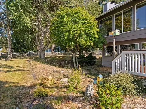 Exterior - 310 Libby St, Sequim, WA 98382 photo 6 of 9