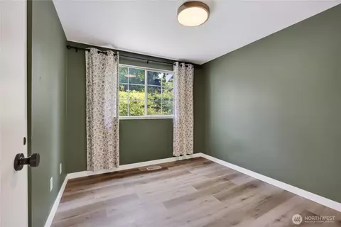 Bedroom - 602 198th St SE, Bothell, WA 98012 photo 3 of 4
