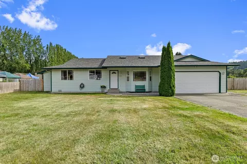 180 Kowntee St, Camano Island, WA 98282