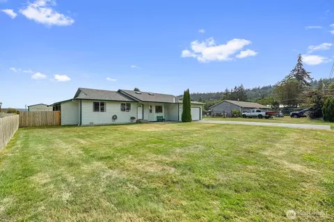 180 Kowntee St, Camano Island, WA 98282