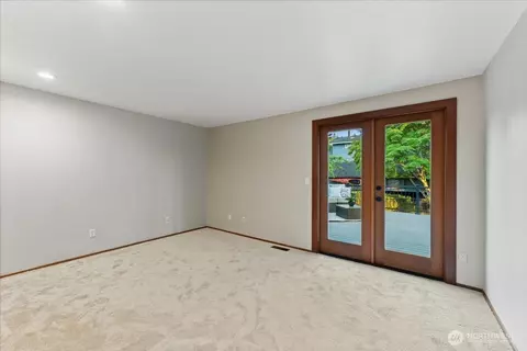 Bedroom - 807 7th Ave N, Edmonds, WA 98020 photo 1 of 5