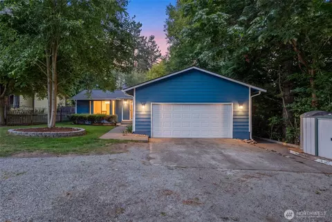 917 N 7th Ave SW, Tumwater, WA 98512