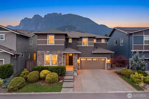 356 Vaughan Blvd NE, North Bend, WA 98045