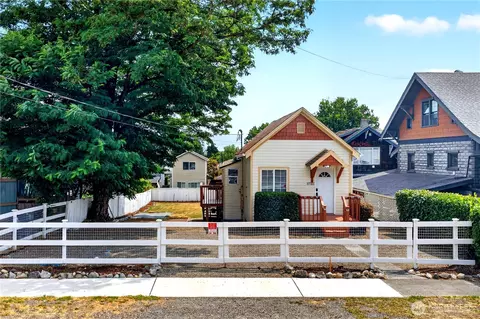 3735 S Alaska St, Tacoma, WA 98418