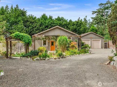 2957 Hancock St, Port Townsend, WA 98368