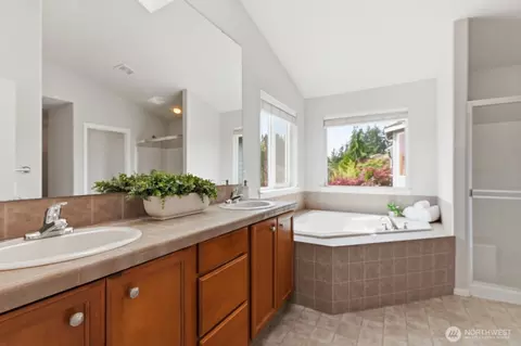 Bath - 23929 22nd Ave W, Bothell, WA 98021 photo 2 of 3