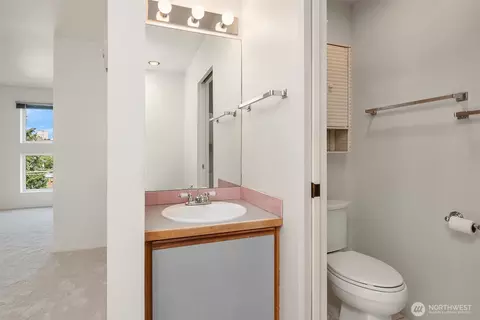 Bath - 535 Summit Ave E #403, Seattle, WA 98102 photo 2 of 3