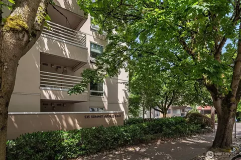 535 Summit Ave E #403, Seattle, WA 98102