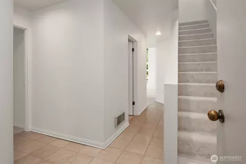 Entry Way - 535 Summit Ave E #403, Seattle, WA 98102 photo 1 of 1