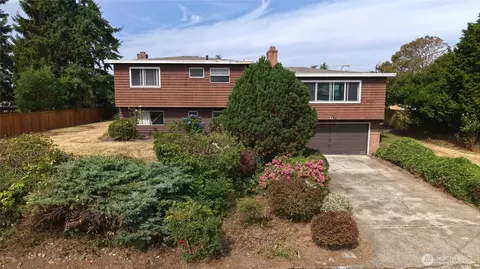 23031 19th Ave S, Des Moines, WA 98198