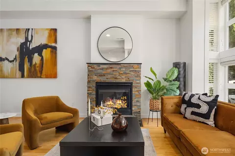 Living - 429 13th Ave E, Seattle, WA 98102 photo 1 of 3