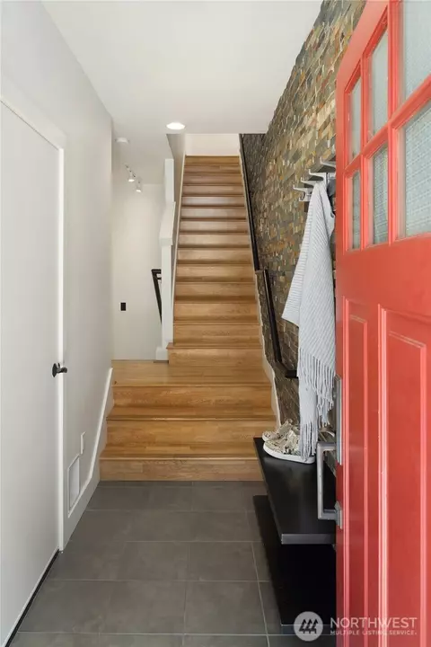 Entry Way - 429 13th Ave E, Seattle, WA 98102 photo 1 of 1